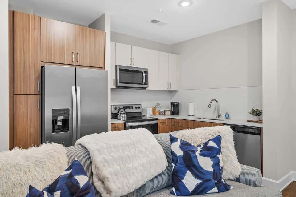 Whether you're a chef or a snacker, this kitchen has you covered.


