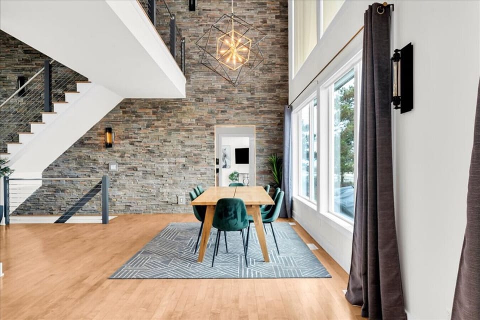 Dining setup that turns every meal into an occasion.
