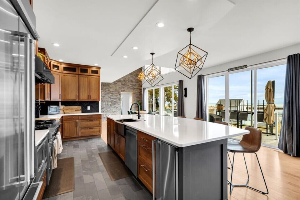 Cooking with a view just feels unfair in the best way.