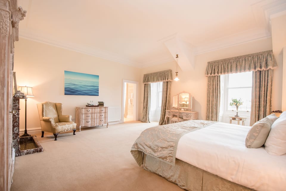 Honeymoon Suite | Premium bedding, individually decorated, individually furnished