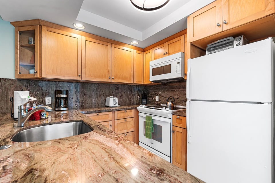 Full Kitchen