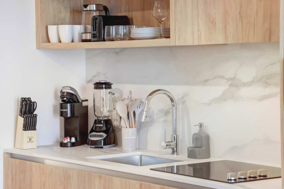Fully equipped kitchen for everyday cooking
