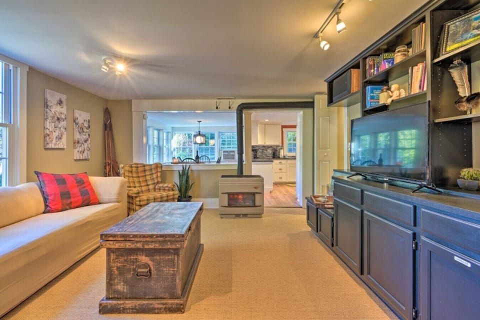Living Room | Built-In Cabinets, TV & Open Kitchen Connection