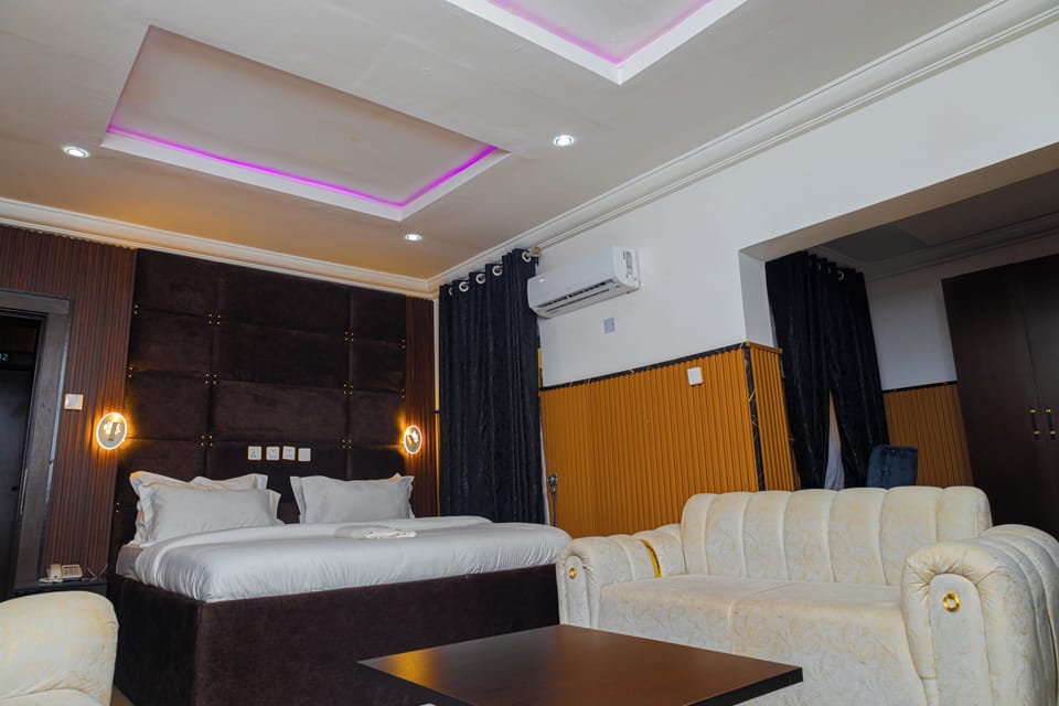 Standard Single Room, City View | Interior