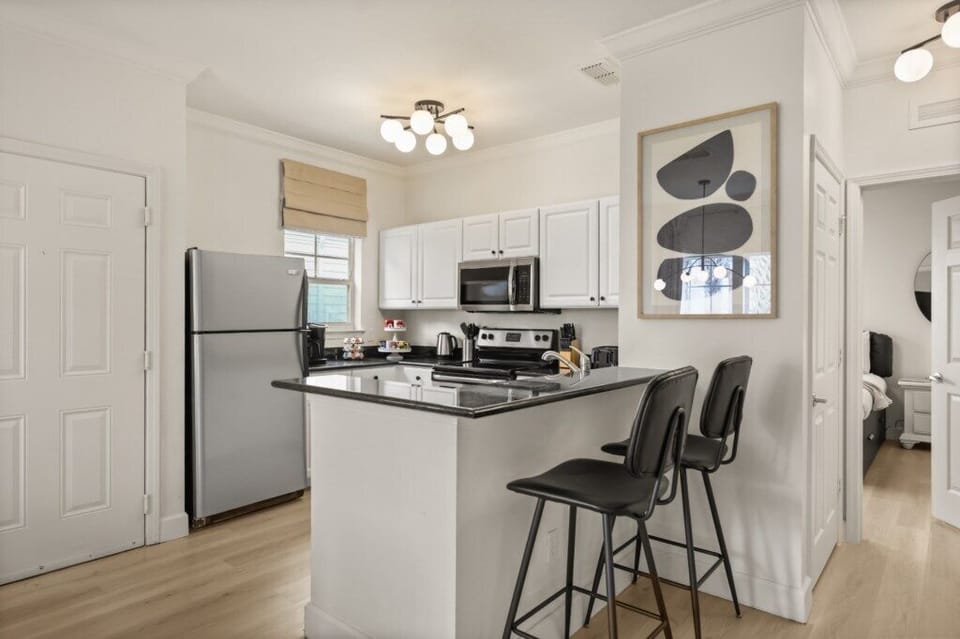 6-105LucayanHarbourCircle(4)
