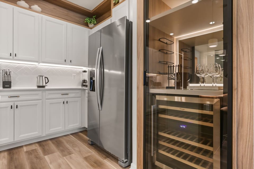 16218 Coastal Cove Lane (10).jpg