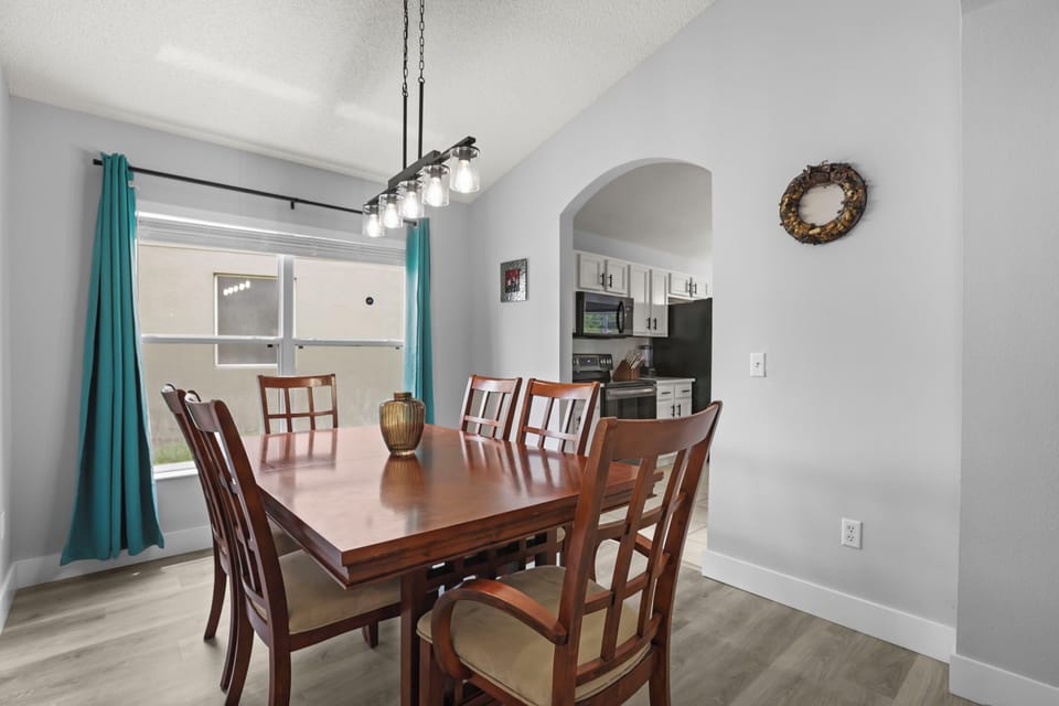 4669GoldenBeachCourt(4)