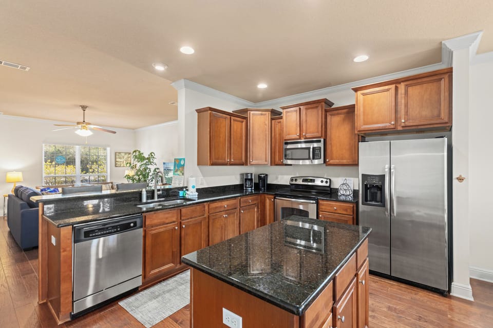 House, Multiple Beds, Patio, Garden View ( 17 Grayling Way) | Private kitchen