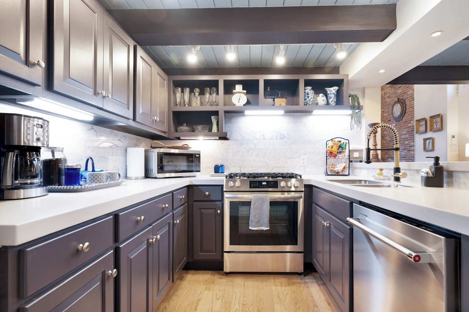 Fully stocked kitchen with everything you need to prepare a home cooked meal