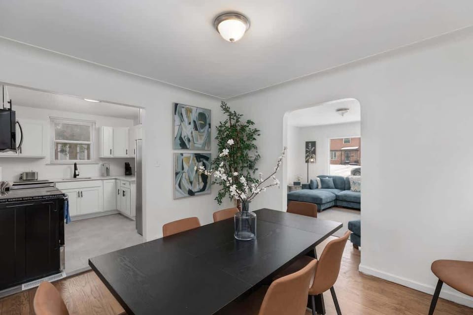 Open dining area with direct access to kitchen