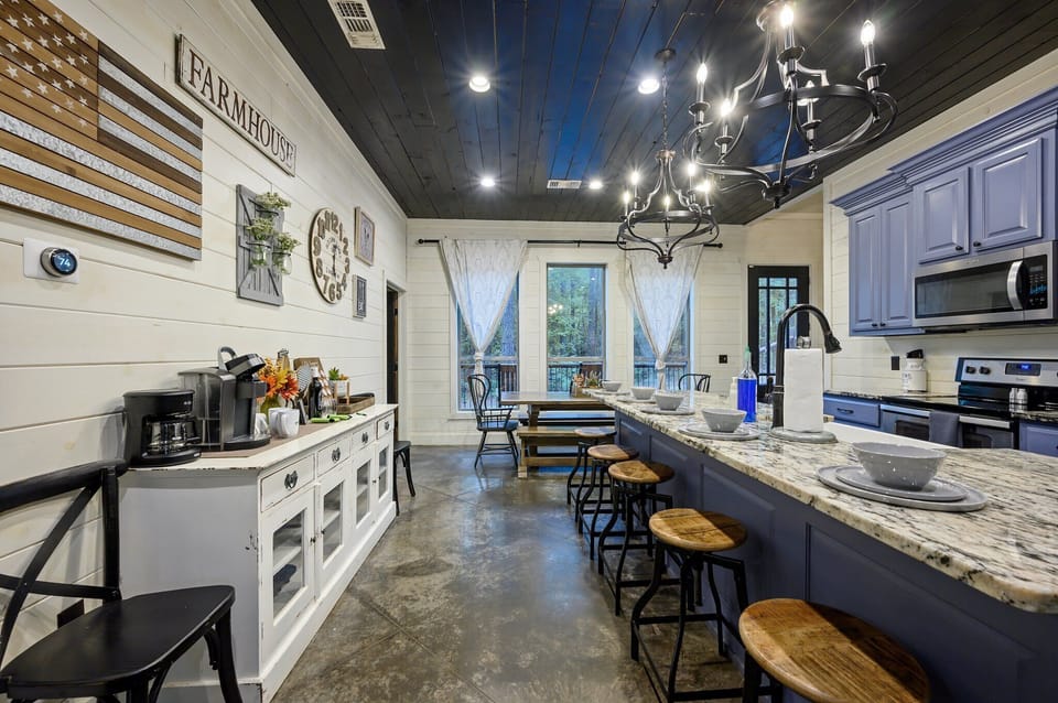Where every meal comes with a side of ‘wow.’ Fully stocked, inviting, and perfect for creating unforgettable food moments.