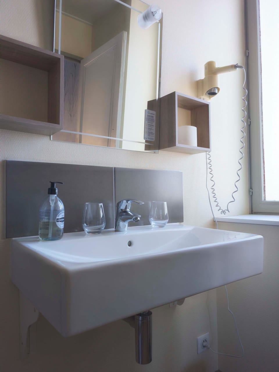 Standard Double Room Single Use | Bathroom