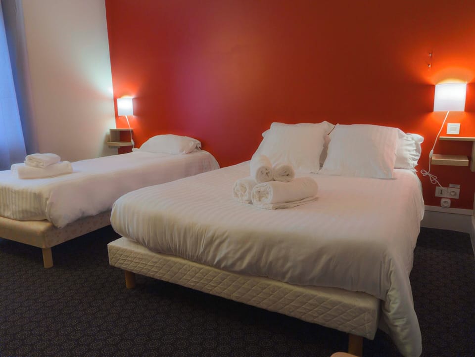 Standard Triple Room | Free WiFi