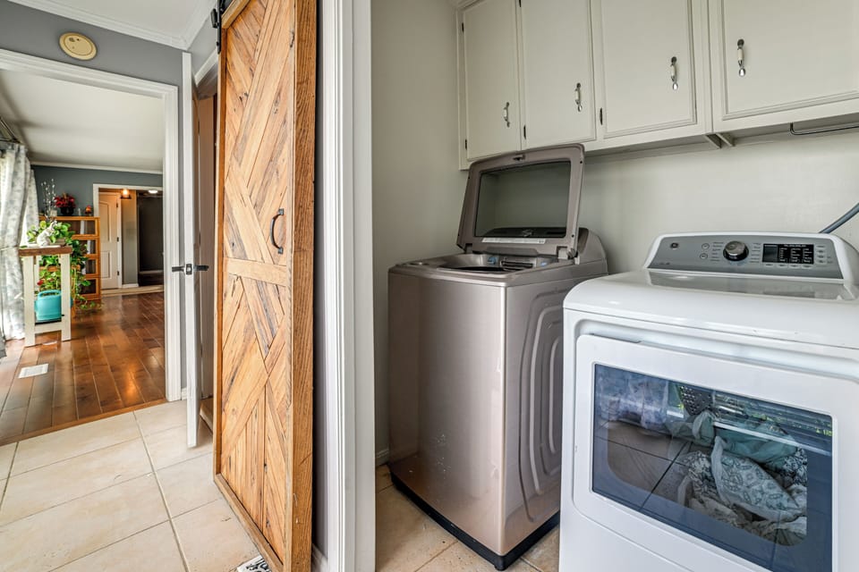 In-Unit Laundry