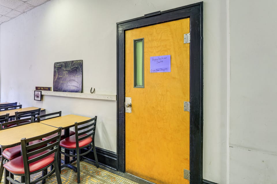 Suite Exterior