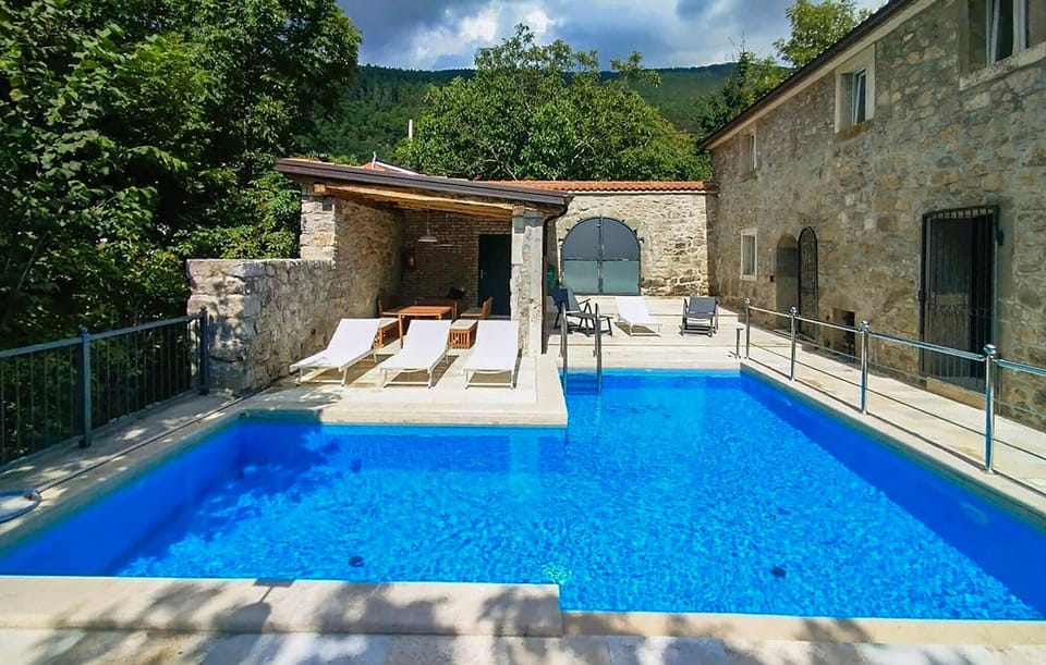 pool