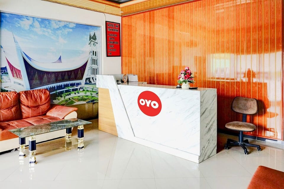 Entrance / Reception