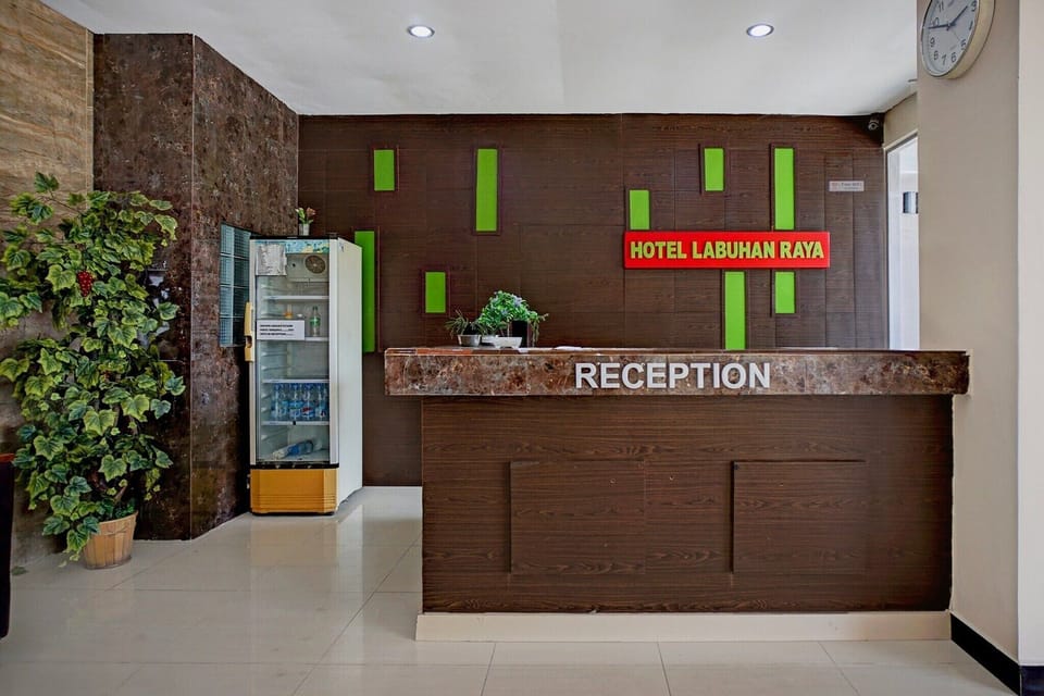 Entrance / Reception