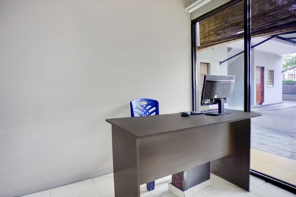Entrance / Reception