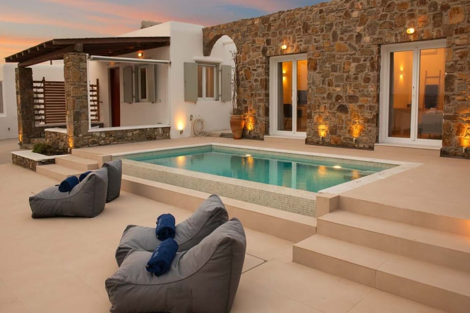 Holiday Home Swimming Pool