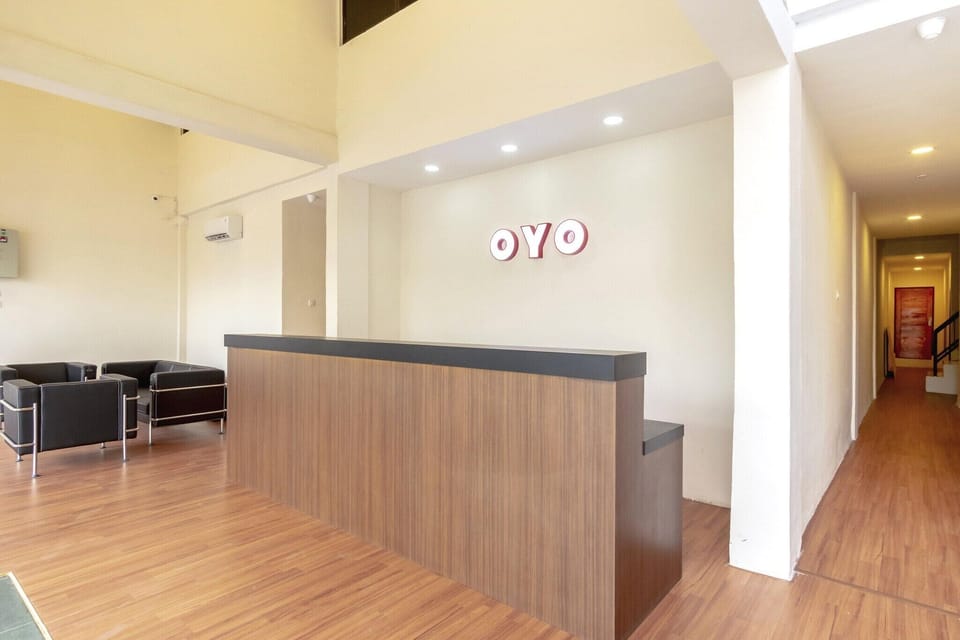 Entrance / Reception