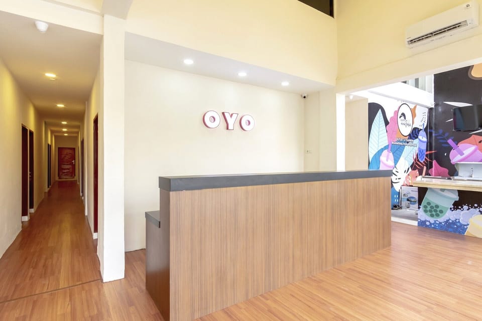 Entrance / Reception