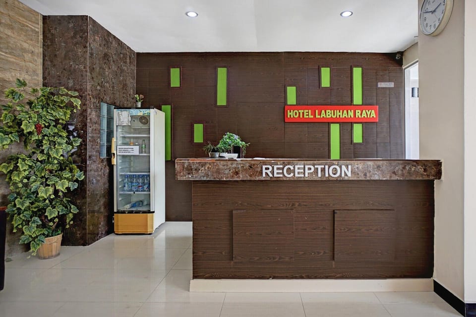 Entrance / Reception