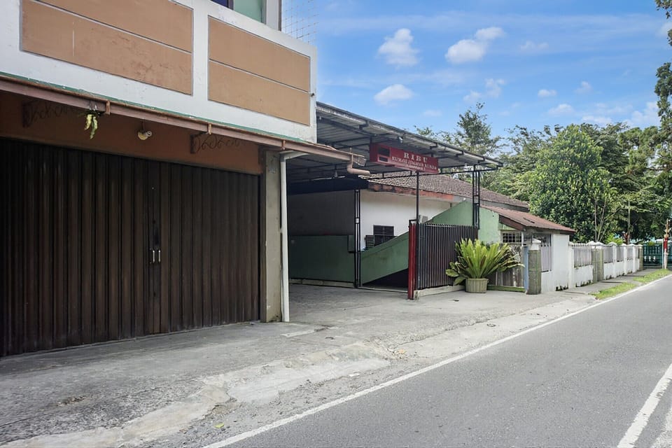 Holiday Home Exterior [summer]