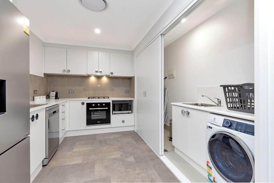 Apartment, 3 Bedrooms, Non Smoking (Multiple Beds, 31 The Ringers Road)