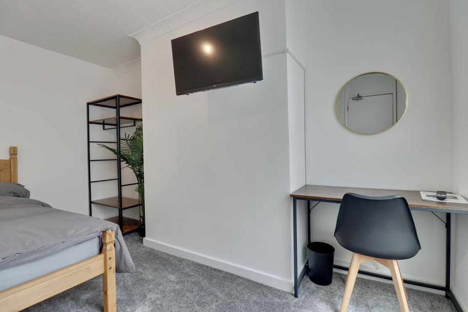 Double Room | Iron/ironing board, free WiFi