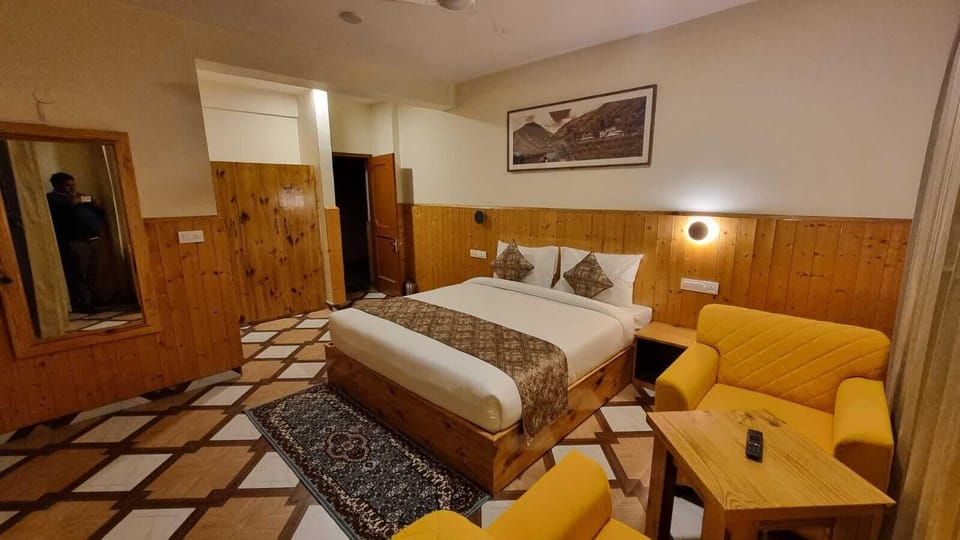 Deluxe Room | Free WiFi