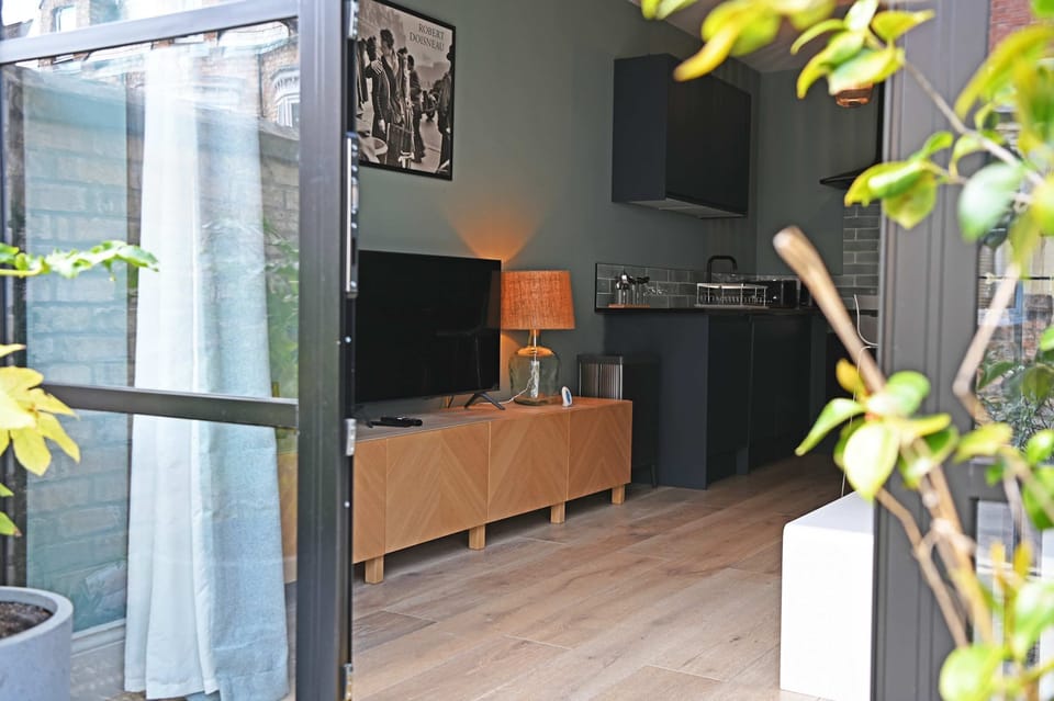 House | 1 bedroom