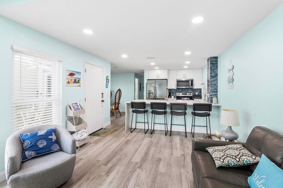 Living Room & Kitchen