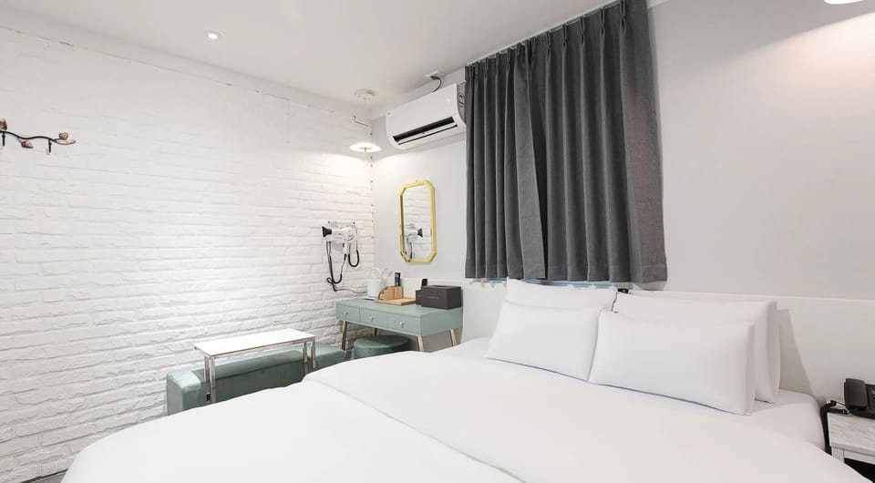 Standard Double Room, 1 King Bed, City View | Desk, laptop workspace, free WiFi