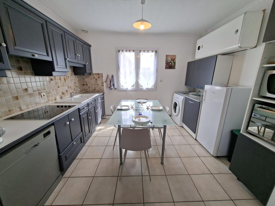 House | Private kitchen | Highchair
