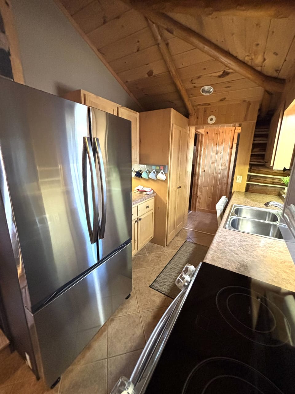 House, 3 Bedrooms | Private kitchen | Coffee/tea maker, fridge, oven, toaster
