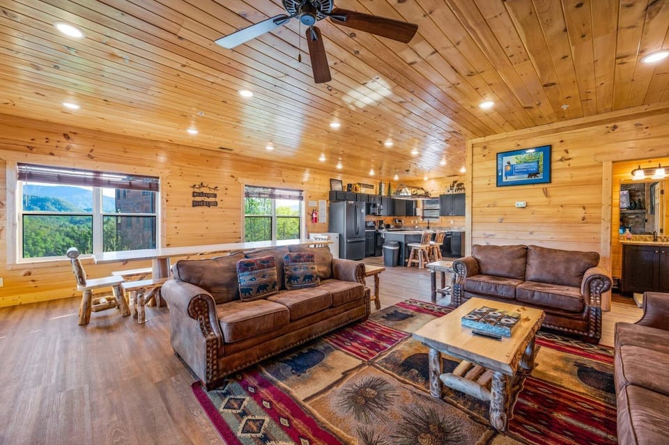 Cabin, 5 Bedrooms | Living area | Smart TV