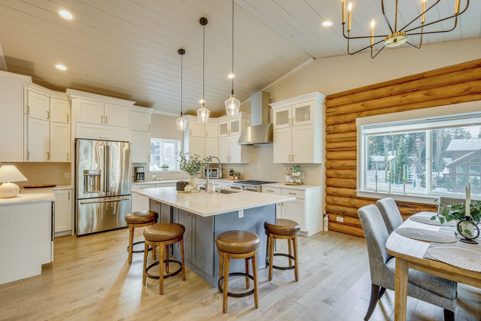 House (4 Bedrooms) | Interior