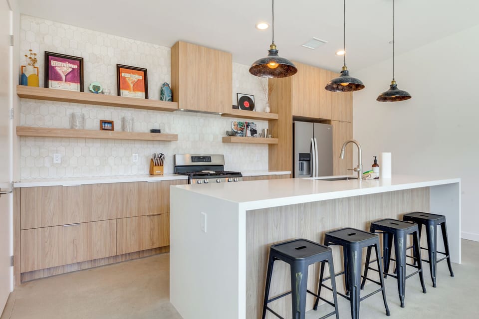 House (3 Bedrooms) | Interior