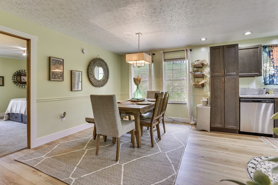 House (2 Bedrooms) | Interior