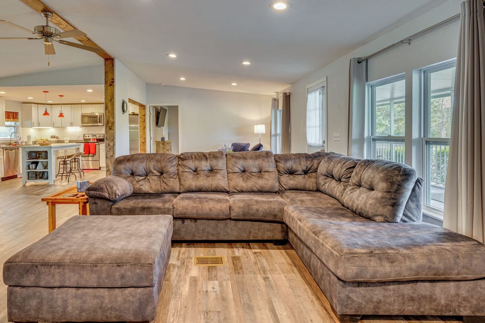 House (3 Bedrooms) | Interior
