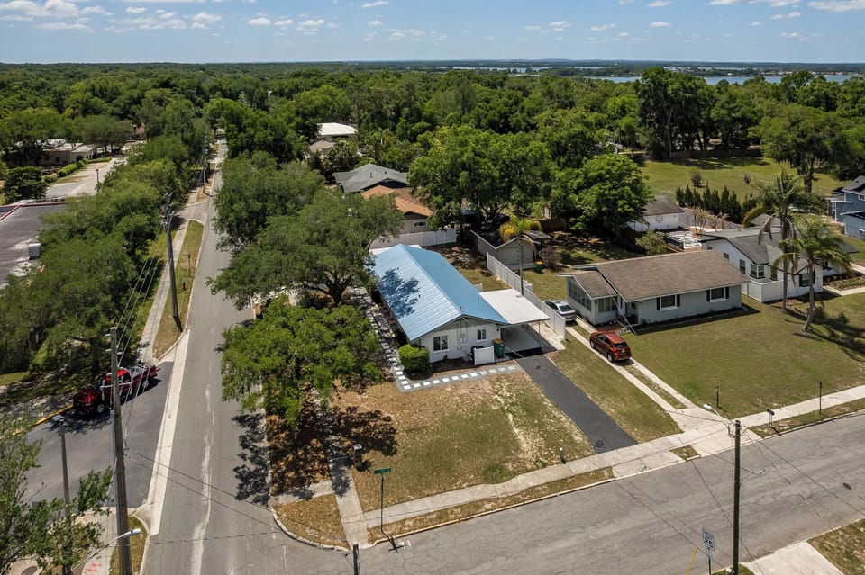 Bird’s-eye view