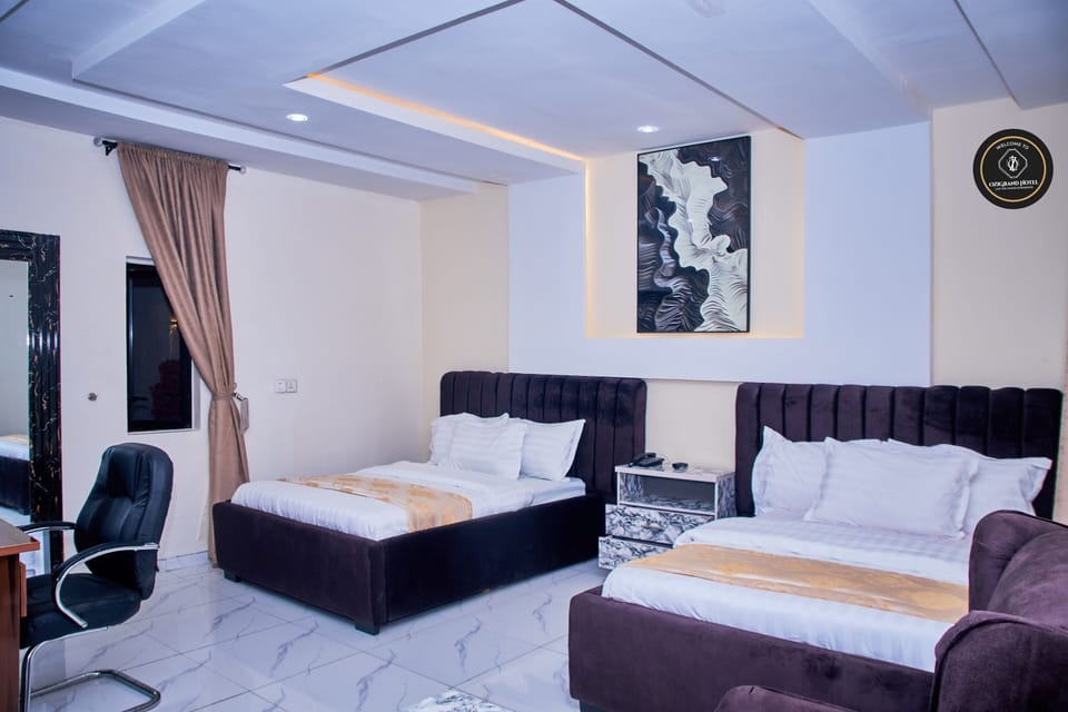 Classic Suite, Courtyard View | Iron/ironing board, WiFi (free)
