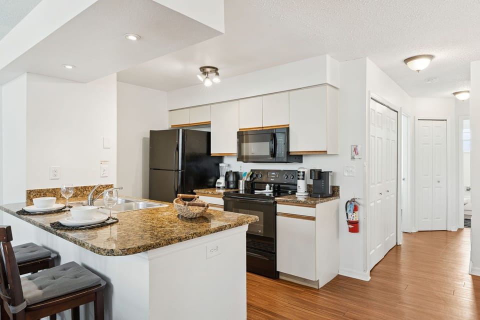 kitchen pic1  2747 N Poinciana_Blvd_6__Kissimmee__FL, 34746_A7405374.jpg