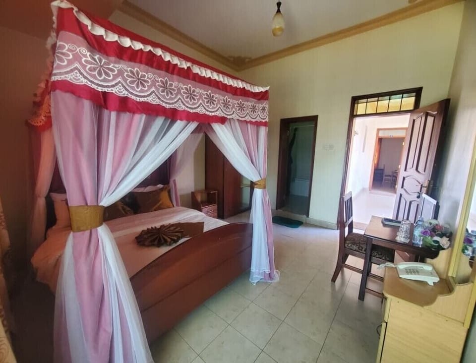 Deluxe Double Room, Balcony, City View | Free WiFi