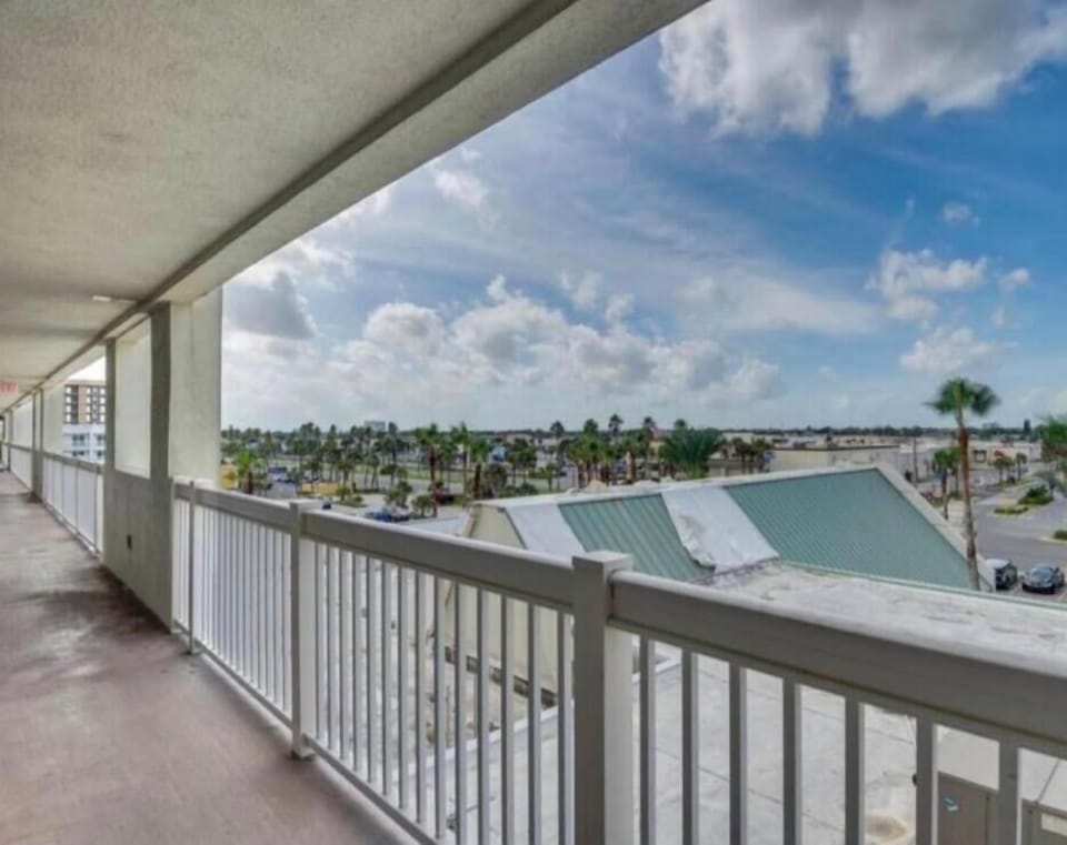 Apartment, 1 Bedroom, Accessible, Private Pool | Balcony