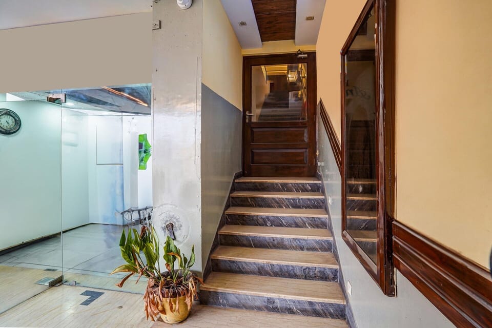 House | Reception