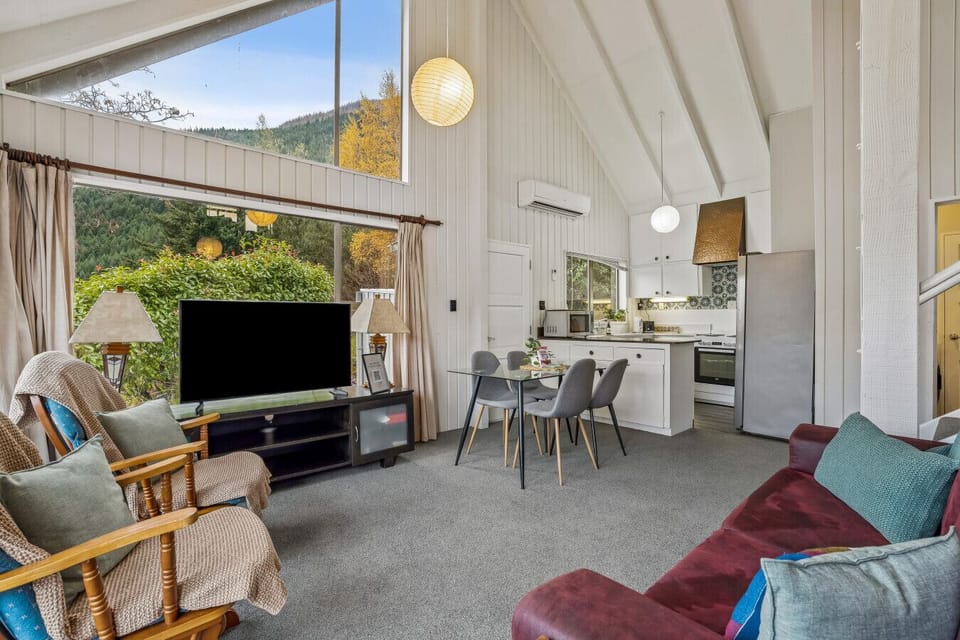 Dining & Living Area