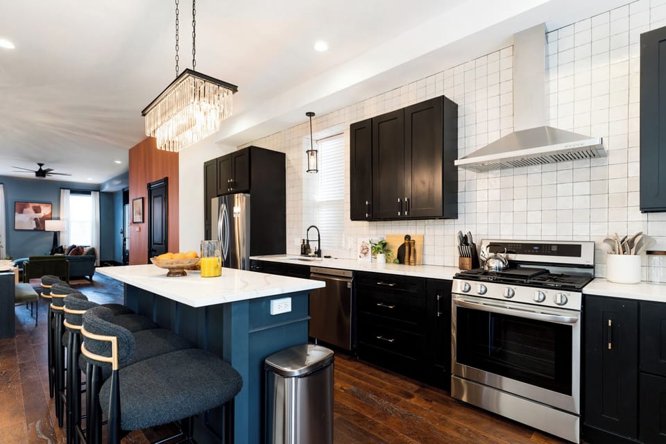 Luxury House, 5 Bedrooms, Non Smoking, Pets Allowed | Private kitchen