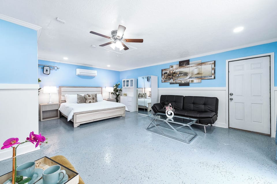 Luxury House, 5 Bedrooms, Non Smoking, Private Pool | Iron/ironing board, WiFi (free)